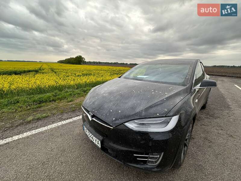 Позашляховик / Кросовер Tesla Model X 2017 в Харкові