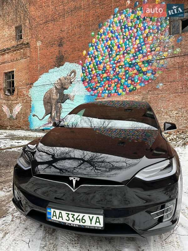Позашляховик / Кросовер Tesla Model X 2017 в Харкові