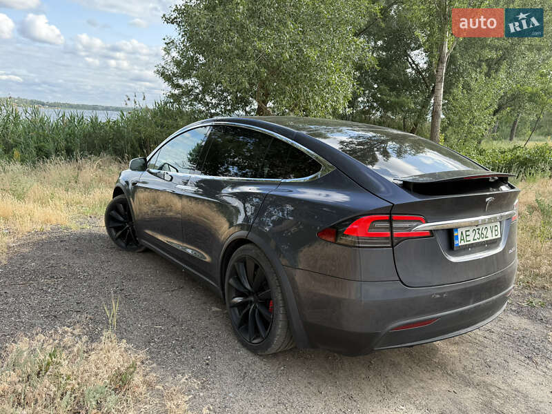 Внедорожник / Кроссовер Tesla Model X 2019 в Днепре