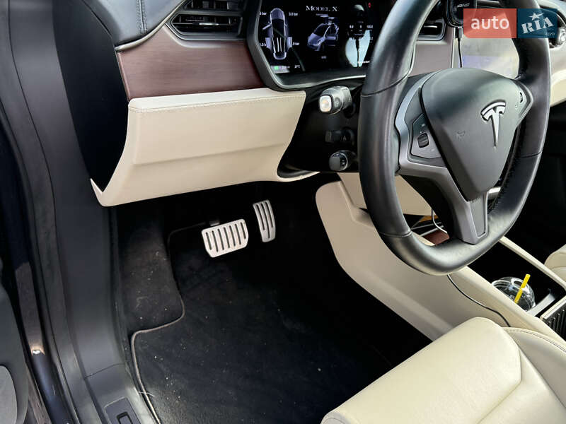 Внедорожник / Кроссовер Tesla Model X 2019 в Днепре