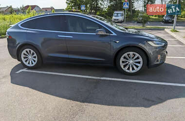 Позашляховик / Кросовер Tesla Model X 2018 в 