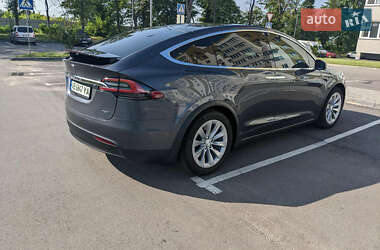 Позашляховик / Кросовер Tesla Model X 2018 в 