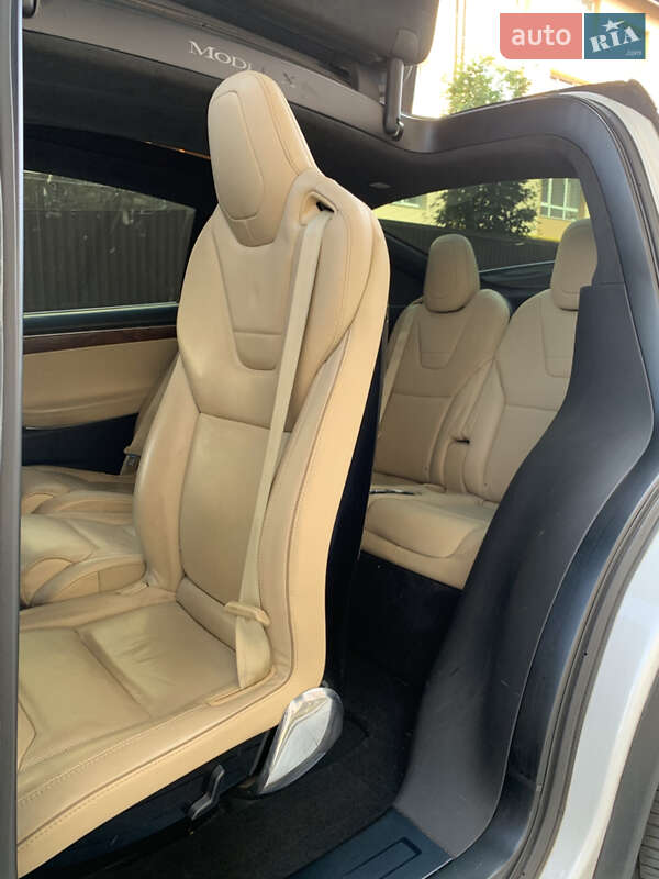 Внедорожник / Кроссовер Tesla Model X 2015 в Львове