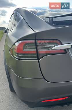 Внедорожник / Кроссовер Tesla Model X 2016 в 