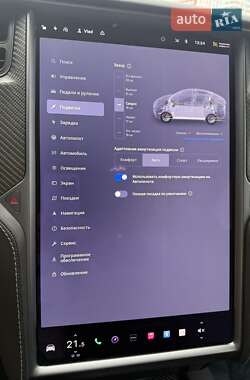 Позашляховик / Кросовер Tesla Model X 2019 в 