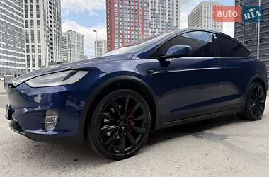 Позашляховик / Кросовер Tesla Model X 2019 в 