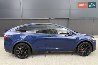 Позашляховик / Кросовер Tesla Model X 2019 в 