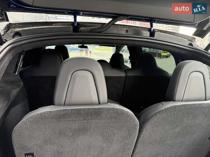 Позашляховик / Кросовер Tesla Model X 2019 в Києві