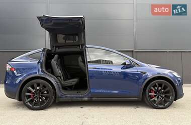 Позашляховик / Кросовер Tesla Model X 2019 в 