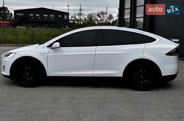 Внедорожник / Кроссовер Tesla Model X 2016 в 