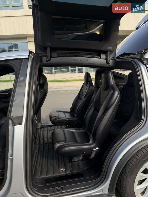 Внедорожник / Кроссовер Tesla Model X 2018 в Днепре фото 11 Внедорожник / Кроссовер Tesla Model X 2018 в Днепре