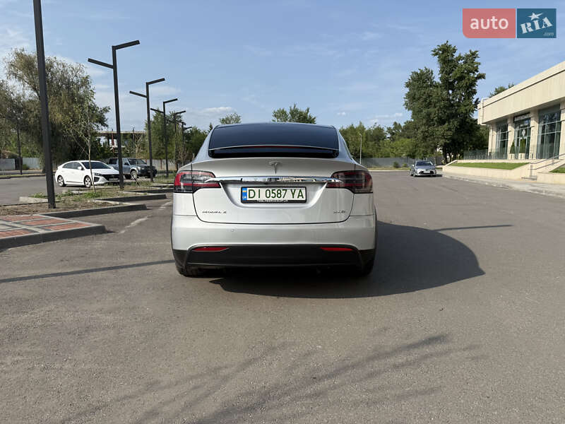 Внедорожник / Кроссовер Tesla Model X 2018 в Днепре фото 16 Внедорожник / Кроссовер Tesla Model X 2018 в Днепре