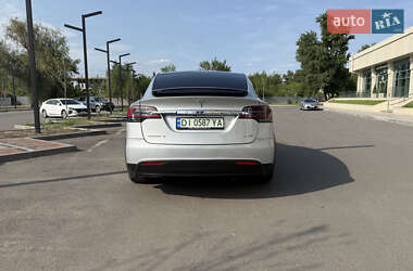 Позашляховик / Кросовер Tesla Model X 2018 в 