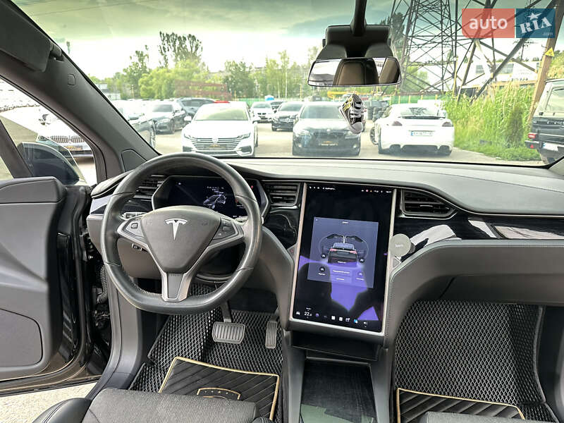 Позашляховик / Кросовер Tesla Model X 2018 в Харкові