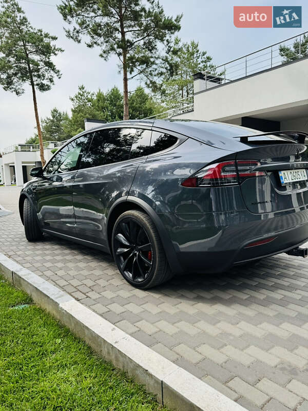 Позашляховик / Кросовер Tesla Model X 2017 в Броварах