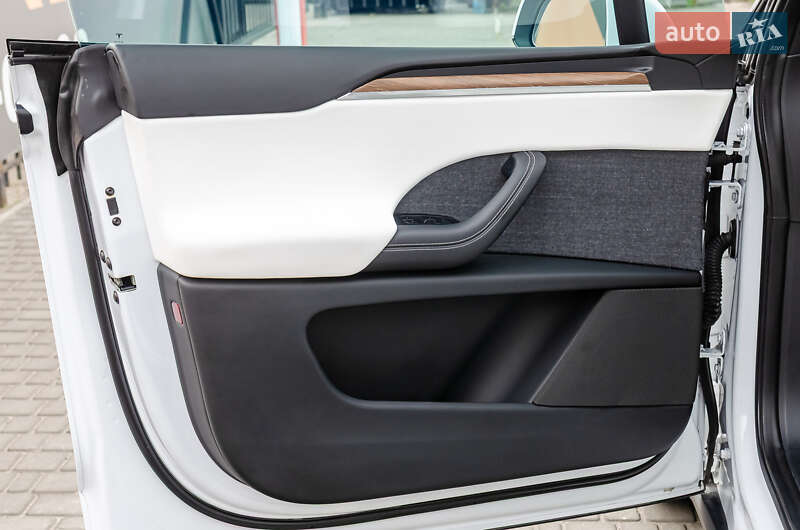 Позашляховик / Кросовер Tesla Model X 2023 в Києві