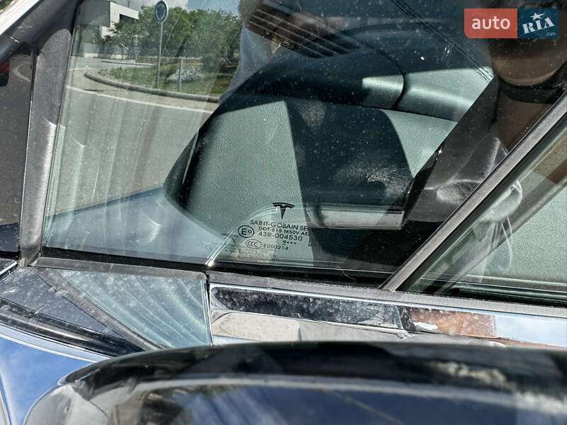 Внедорожник / Кроссовер Tesla Model X 2020 в Киеве фото 10 Внедорожник / Кроссовер Tesla Model X 2020 в Киеве