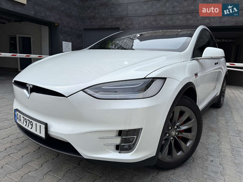 Внедорожник / Кроссовер Tesla Model X 2019 в Киеве