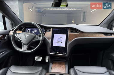 Внедорожник / Кроссовер Tesla Model X 2019 в 