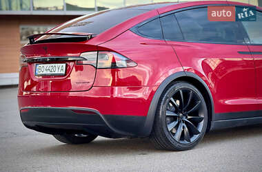 Внедорожник / Кроссовер Tesla Model X 2019 в 