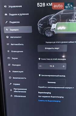 Позашляховик / Кросовер Tesla Model X 2017 в 