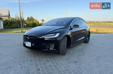 Позашляховик / Кросовер Tesla Model X 2018 в 