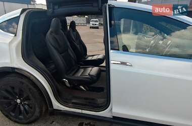 Внедорожник / Кроссовер Tesla Model X 2018 в 