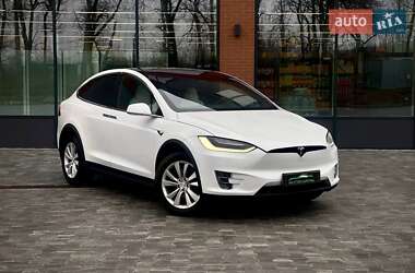 Внедорожник / Кроссовер Tesla Model X 2017 в 
