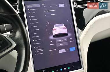 Внедорожник / Кроссовер Tesla Model X 2017 в 