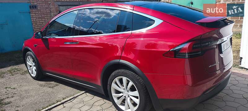 Внедорожник / Кроссовер Tesla Model X 2017 в Днепре