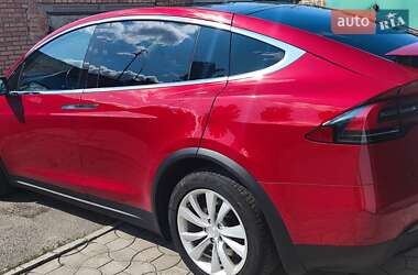 Внедорожник / Кроссовер Tesla Model X 2017 в 