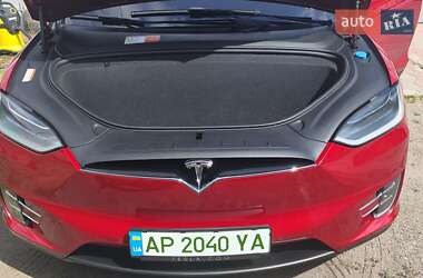 Внедорожник / Кроссовер Tesla Model X 2017 в 