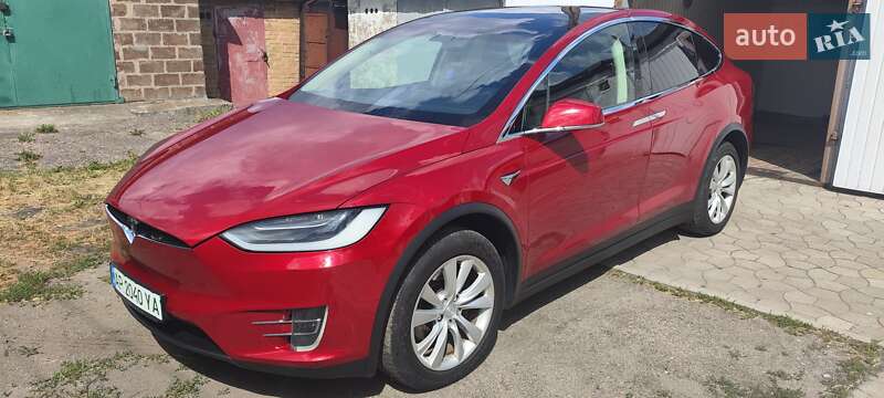 Внедорожник / Кроссовер Tesla Model X 2017 в Марганце