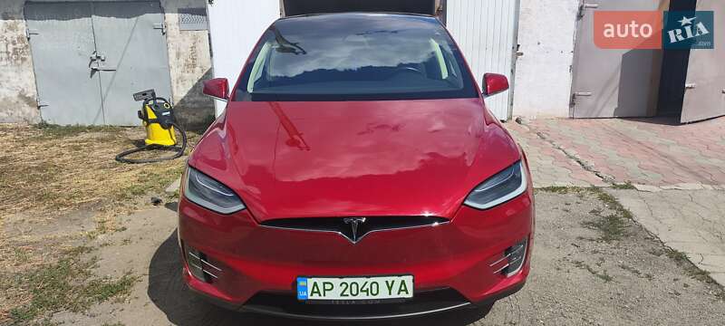 Внедорожник / Кроссовер Tesla Model X 2017 в Марганце