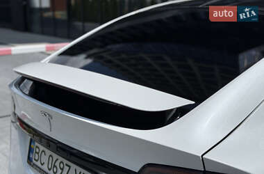 Позашляховик / Кросовер Tesla Model X 2022 в 