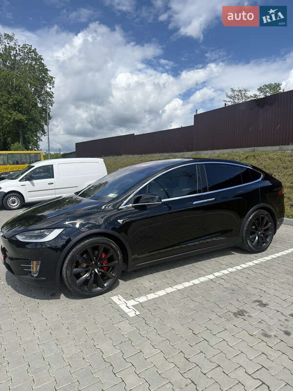 Внедорожник / Кроссовер Tesla Model X 2019 в Тернополе