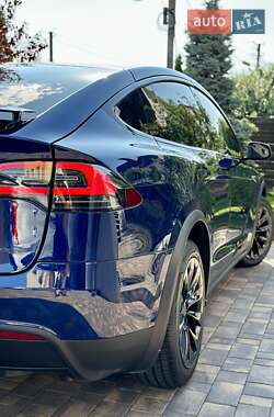 Позашляховик / Кросовер Tesla Model X 2016 в 
