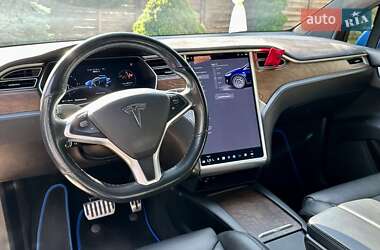 Позашляховик / Кросовер Tesla Model X 2016 в 