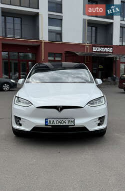 Внедорожник / Кроссовер Tesla Model X 2018 в 