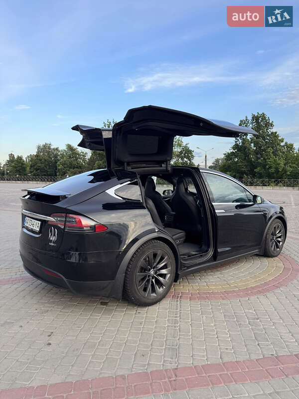 Позашляховик / Кросовер Tesla Model X 2017 в Харкові