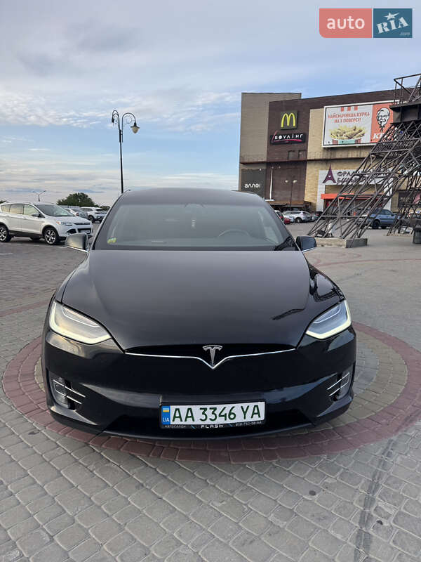Позашляховик / Кросовер Tesla Model X 2017 в Харкові