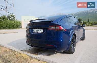 Позашляховик / Кросовер Tesla Model X 2019 в 