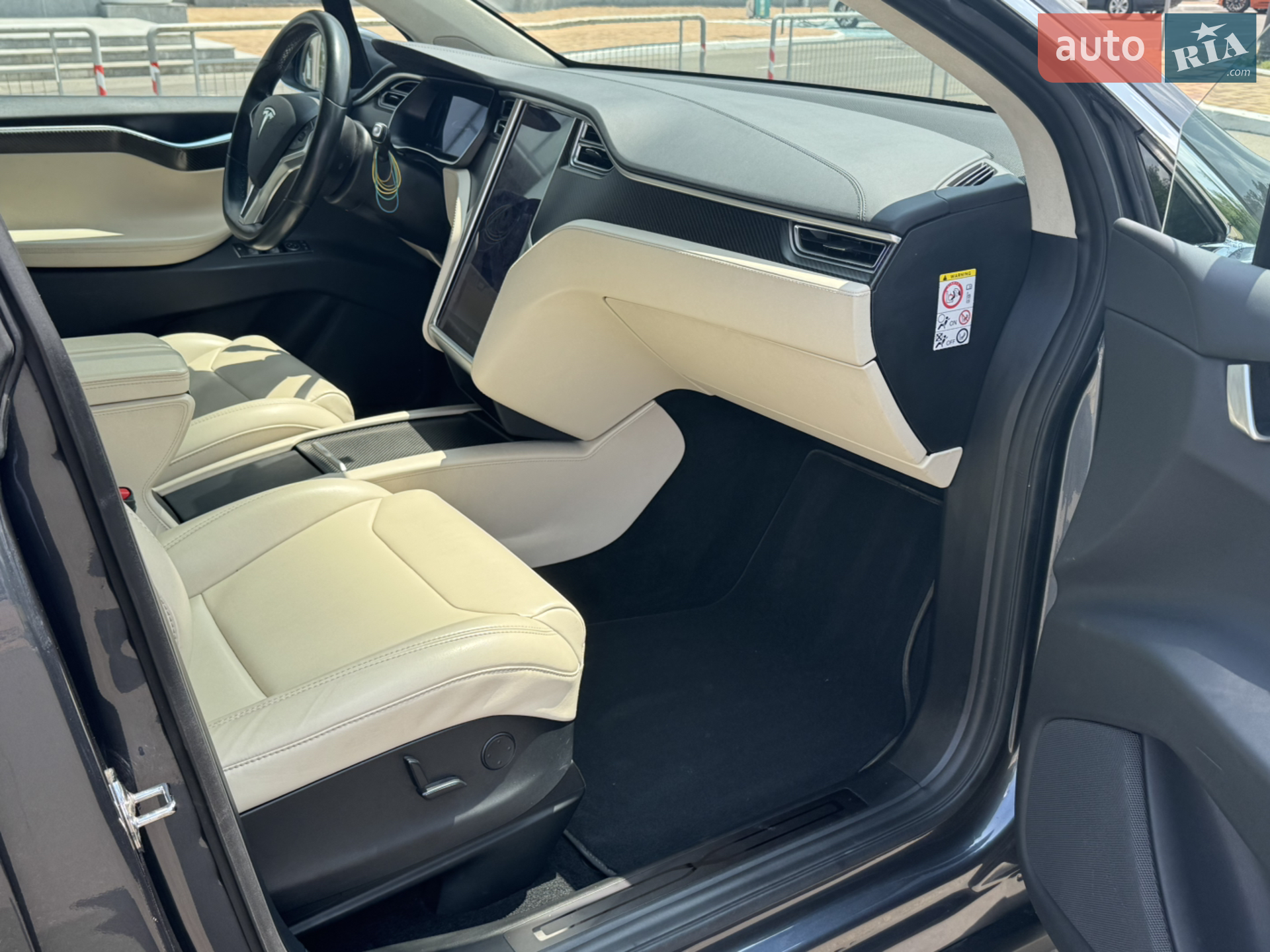 2017 Tesla Model X - мініатюра 12