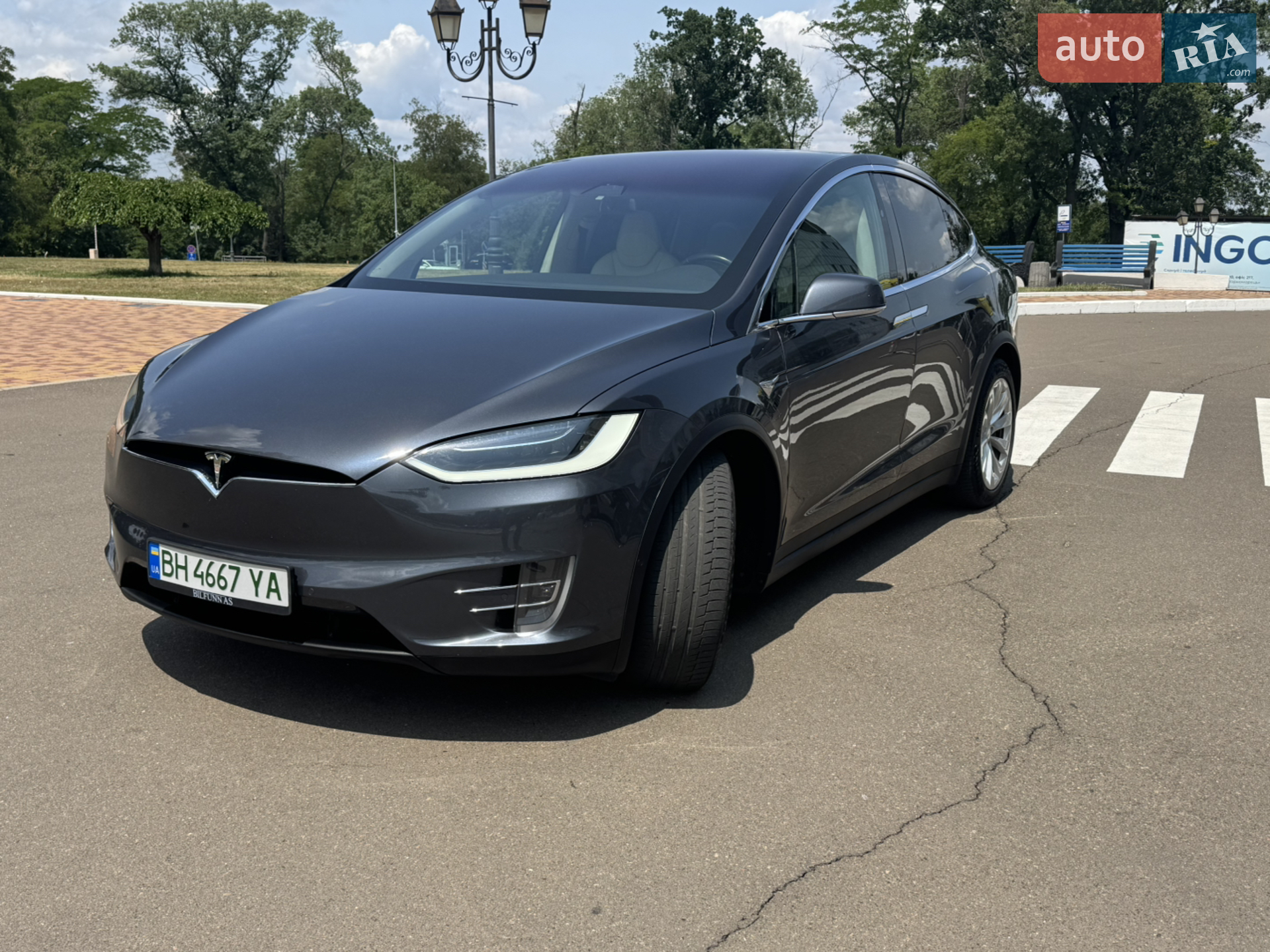 2017 Tesla Model X - мініатюра 3