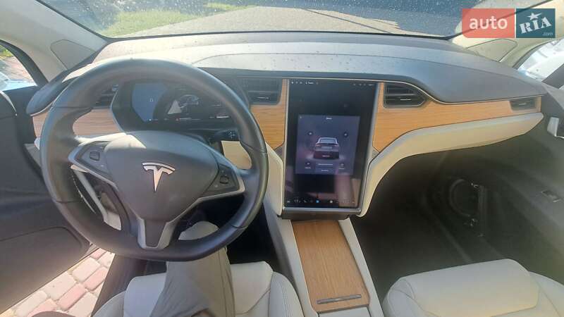 Внедорожник / Кроссовер Tesla Model X 2018 в Костополе