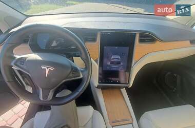 Внедорожник / Кроссовер Tesla Model X 2018 в 