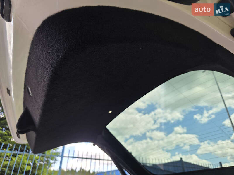 Позашляховик / Кросовер Tesla Model X 2023 в Києві фото 13 Позашляховик / Кросовер Tesla Model X 2023 в Києві