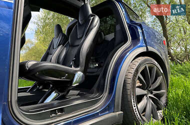 Внедорожник / Кроссовер Tesla Model X 2016 в 