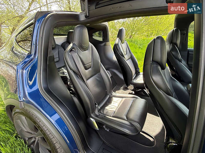 Внедорожник / Кроссовер Tesla Model X 2016 в Киеве
