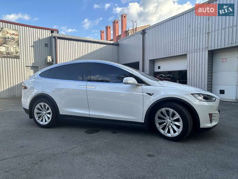 Внедорожник / Кроссовер Tesla Model X 2020 в Харькове